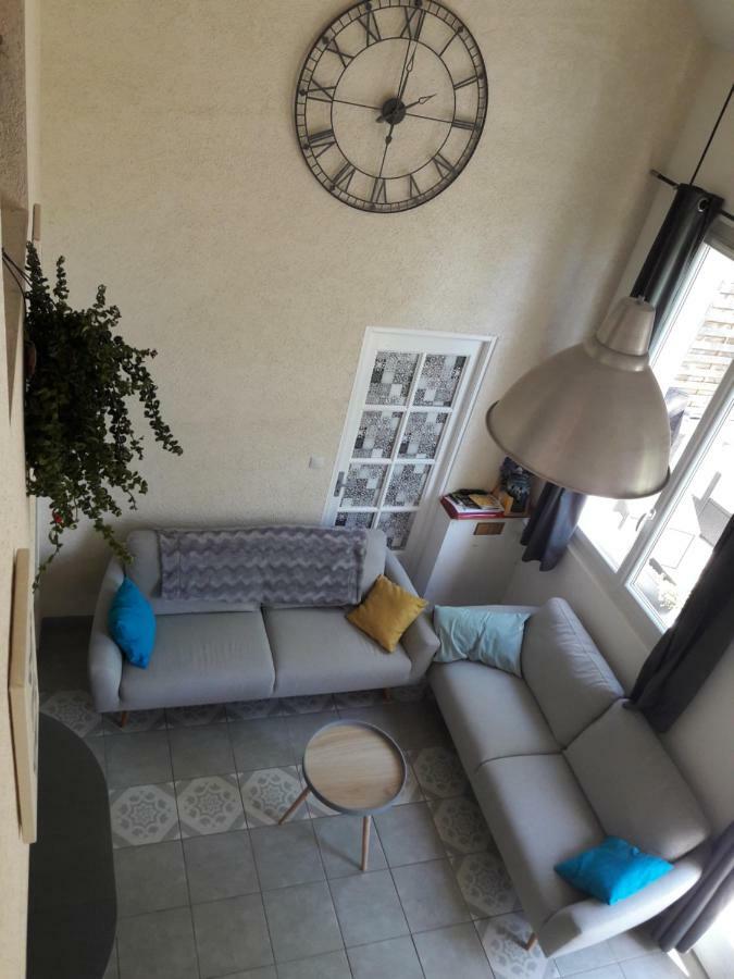 La Marelle Bed and Breakfast Avrillé-les-Ponceaux Exteriör bild